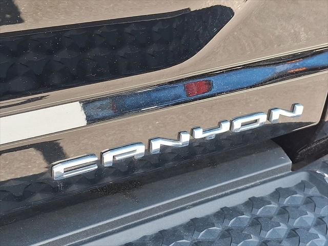 2023 GMC Canyon 4WD Crew Cab Short Box Denali