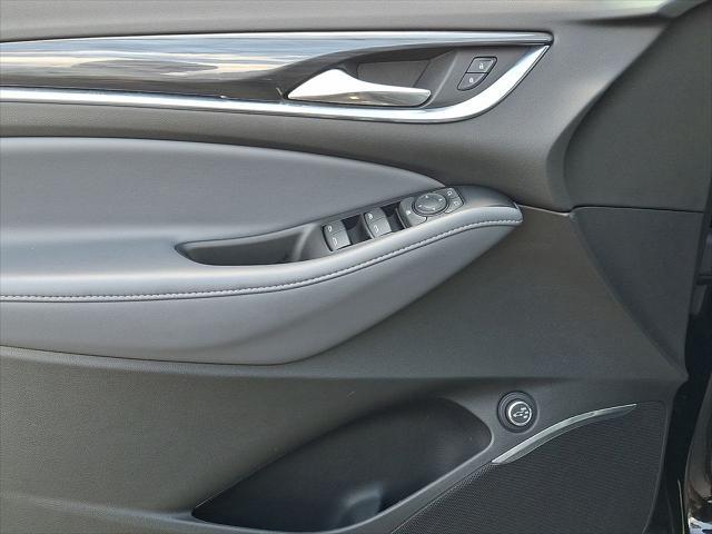 2024 Buick Enclave Essence AWD