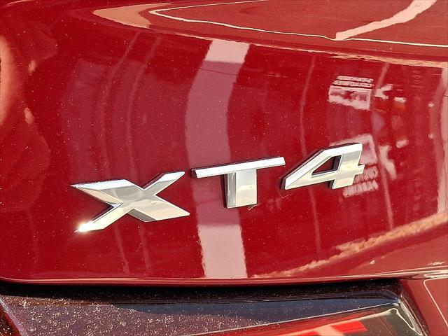 2024 Cadillac XT4 AWD Luxury