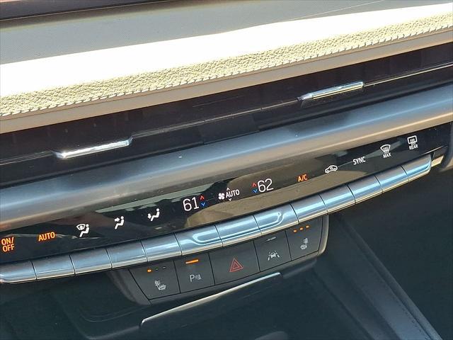 2024 Cadillac XT4 AWD Luxury