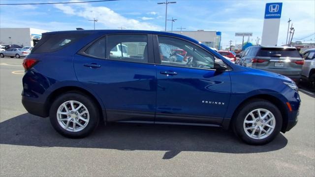 2022 Chevrolet Equinox AWD LS