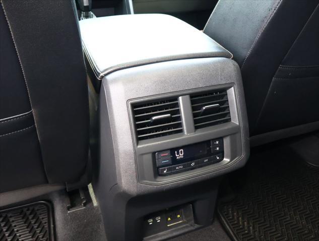 2022 Volkswagen Atlas 3.6L V6 SEL Premium R-Line