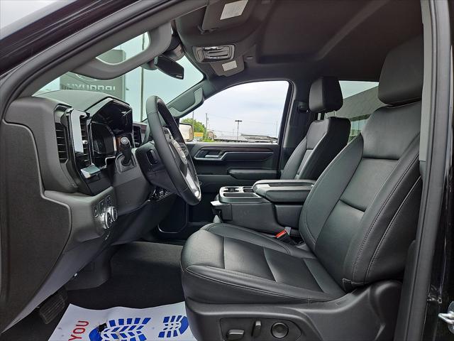 2025 GMC Sierra 1500 4WD Crew Cab Short Box SLT