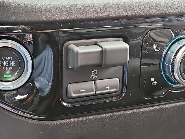 2025 GMC Sierra 1500 4WD Crew Cab Short Box SLT
