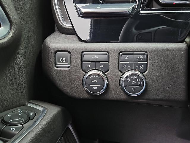 2025 GMC Sierra 1500 4WD Crew Cab Short Box SLT