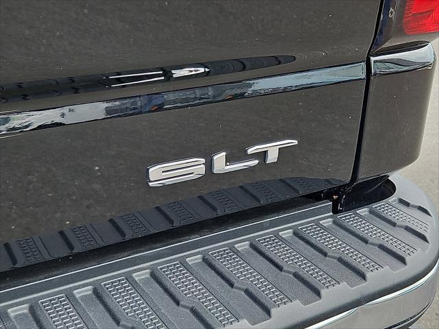 2025 GMC Sierra 1500 4WD Crew Cab Short Box SLT