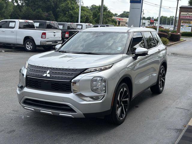 2022 Mitsubishi Outlander SE