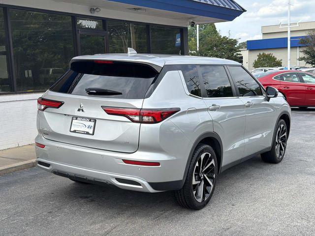 2022 Mitsubishi Outlander SE