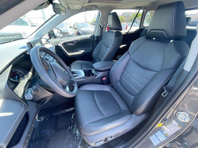 2022 Toyota RAV4 Hybrid XLE Premium