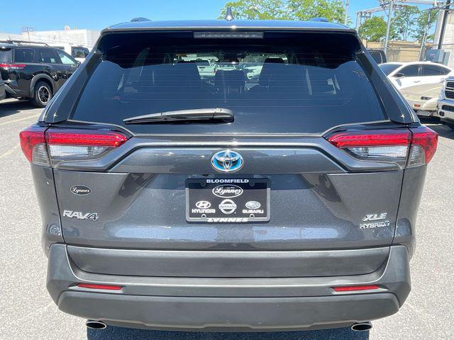 2022 Toyota RAV4 Hybrid XLE Premium