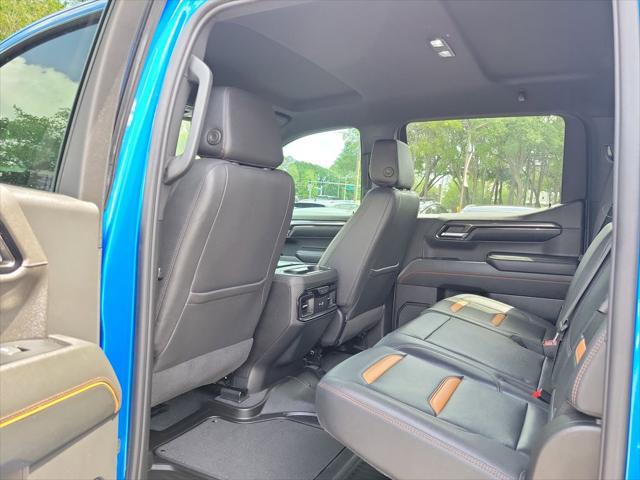 2023 GMC Sierra 1500 4WD Crew Cab Short Box AT4