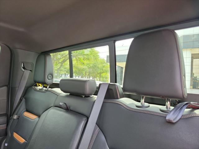 2023 GMC Sierra 1500 4WD Crew Cab Short Box AT4