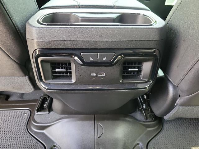 2023 GMC Sierra 1500 4WD Crew Cab Short Box AT4