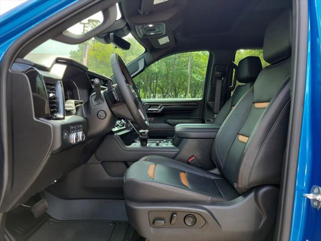 2023 GMC Sierra 1500 4WD Crew Cab Short Box AT4