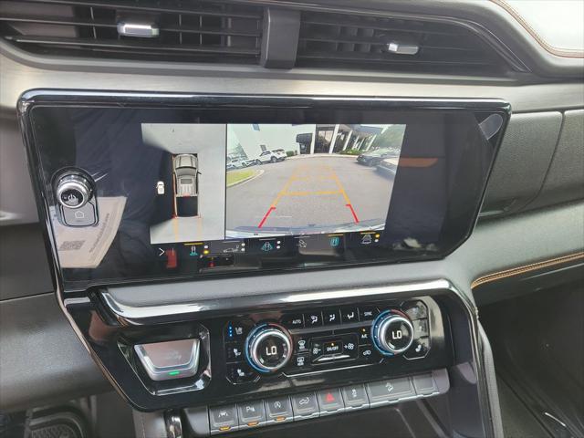 2023 GMC Sierra 1500 4WD Crew Cab Short Box AT4