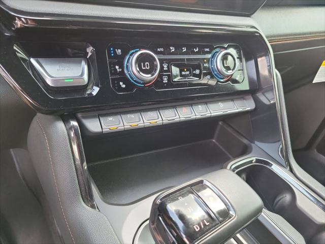 2023 GMC Sierra 1500 4WD Crew Cab Short Box AT4