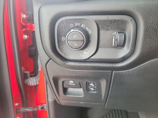 2023 Ram 1500 Big Horn Crew Cab 4x4 5'7" Box