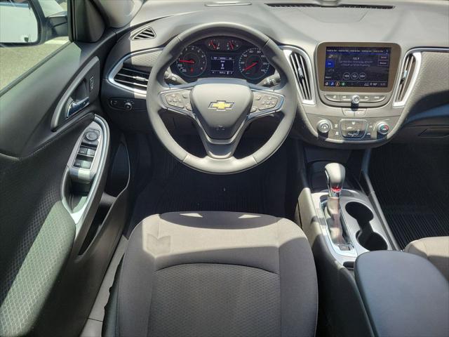 2023 Chevrolet Malibu FWD RS