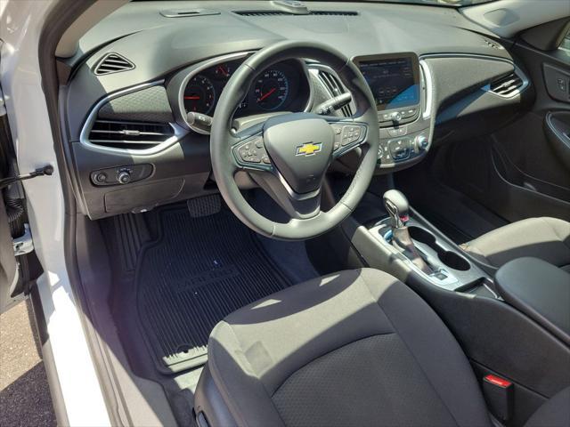 2023 Chevrolet Malibu FWD RS