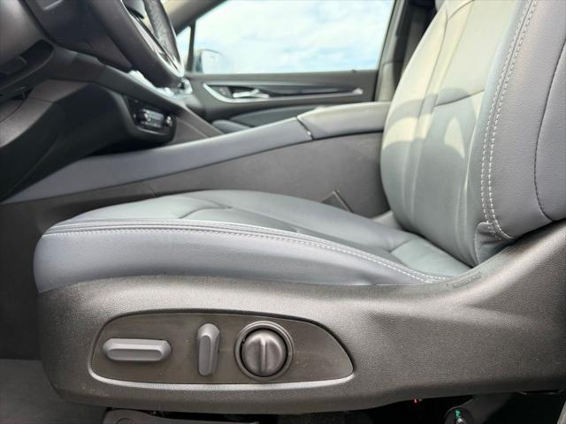 2024 Buick Enclave Essence FWD