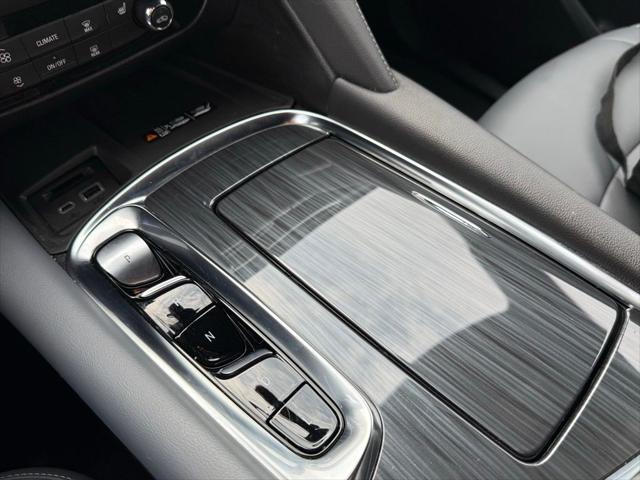 2024 Buick Enclave Essence FWD