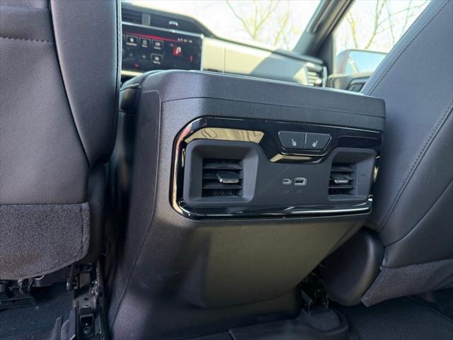 2026 GMC Sierra 1500 Crew Cab, Short Bed, AT4, 4WD