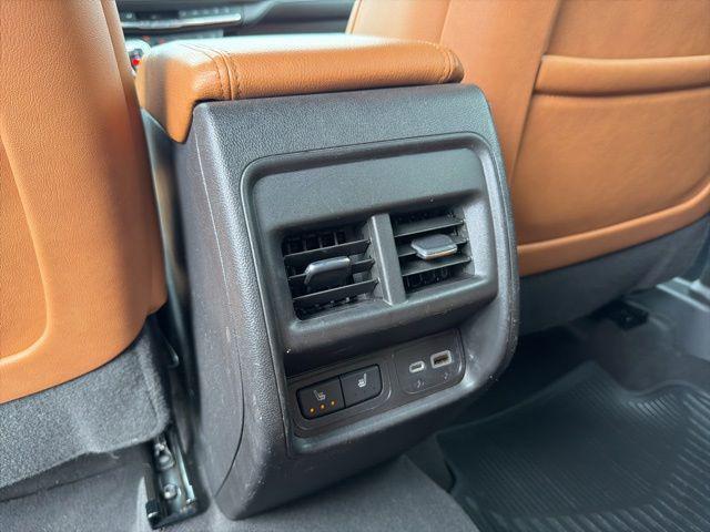 2021 Cadillac XT4 FWD Premium Luxury