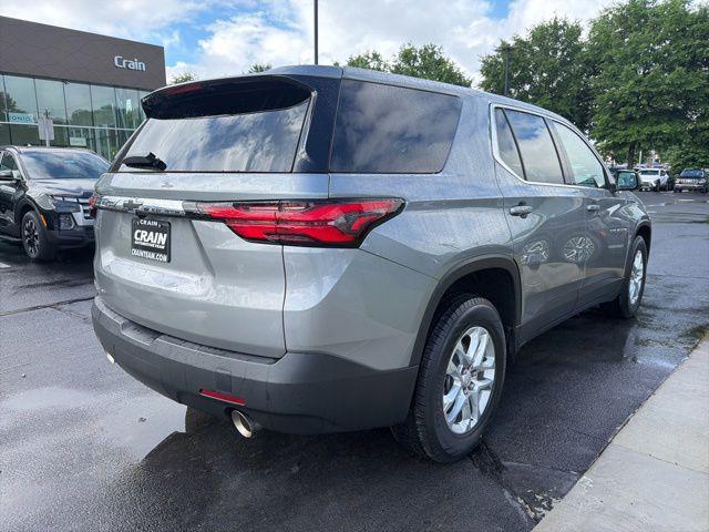 2023 Chevrolet Traverse AWD LS