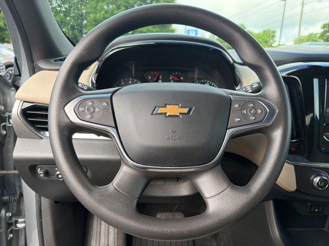 2023 Chevrolet Traverse AWD LS