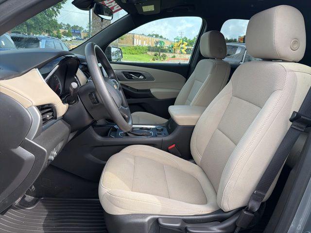 2023 Chevrolet Traverse AWD LS