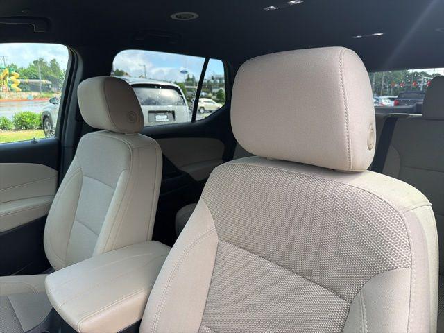 2023 Chevrolet Traverse AWD LS