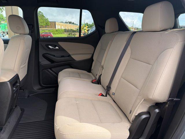 2023 Chevrolet Traverse AWD LS