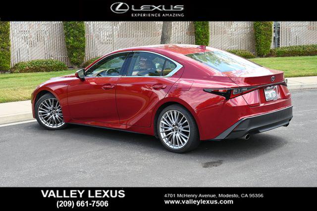 2023 Lexus IS 300 300