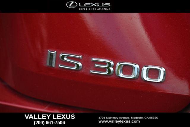 2023 Lexus IS 300 300