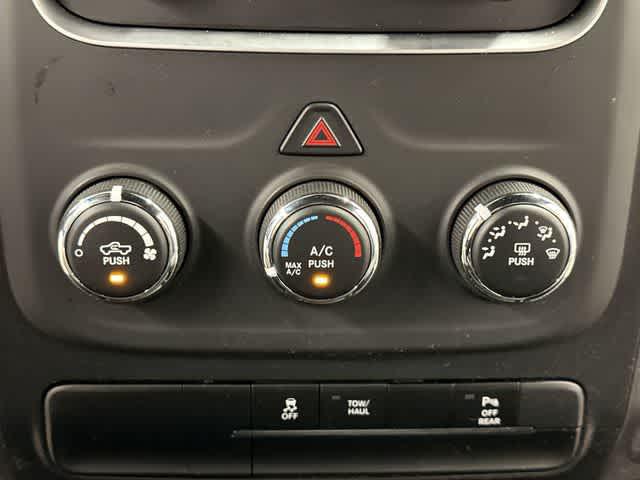2024 Ram 1500 Classic Warlock Crew Cab 4x4 5'7" Box