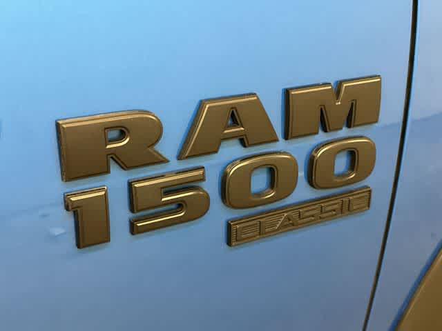 2024 Ram 1500 Classic Warlock Crew Cab 4x4 5'7" Box