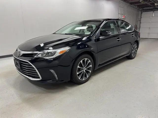 2017 Toyota Avalon XLE for sale in RHINELANDER, WI