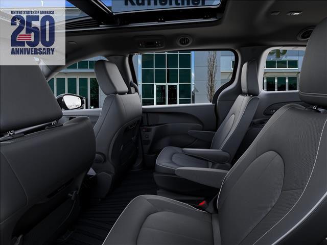 2027 Chrysler Pacifica Limited