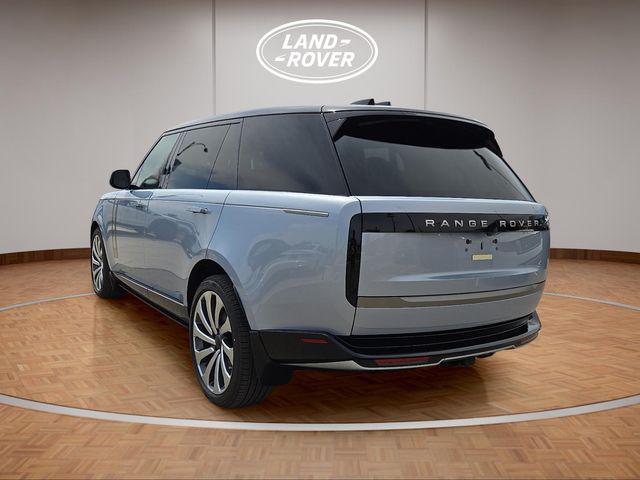 2026 Land Rover Range Rover P400 SE 7 Seat
