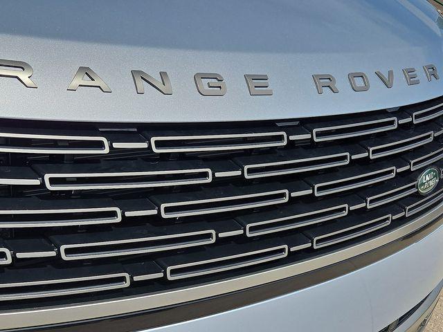2026 Land Rover Range Rover P400 SE 7 Seat