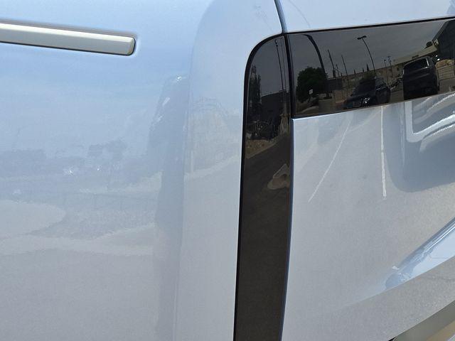 2026 Land Rover Range Rover P400 SE 7 Seat