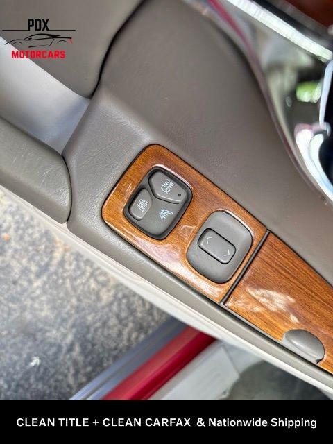 2001 Cadillac DeVille DHS