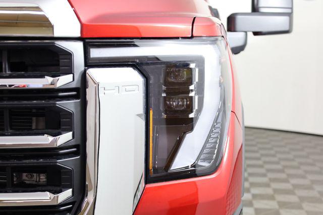 2026 GMC Sierra 2500HD Crew Cab, Standard Bed, SLT, 4WD
