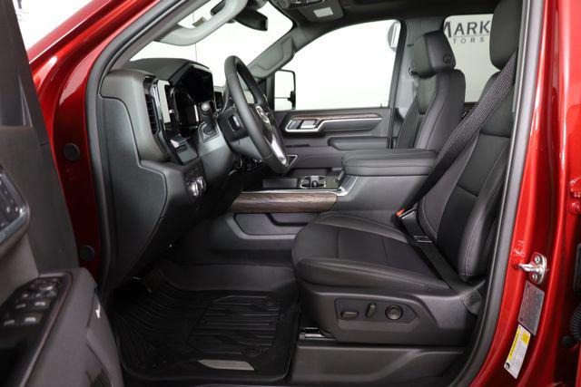 2026 GMC Sierra 2500HD Crew Cab, Standard Bed, SLT, 4WD