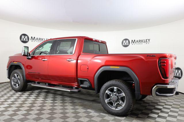 2026 GMC Sierra 2500HD Crew Cab, Standard Bed, SLT, 4WD