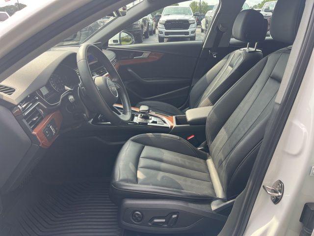2022 Audi A4 Premium 40 TFSI quattro S tronic