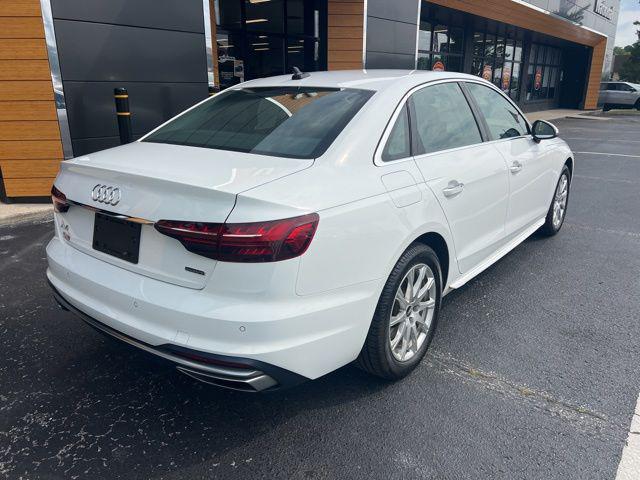 2022 Audi A4 Premium 40 TFSI quattro S tronic