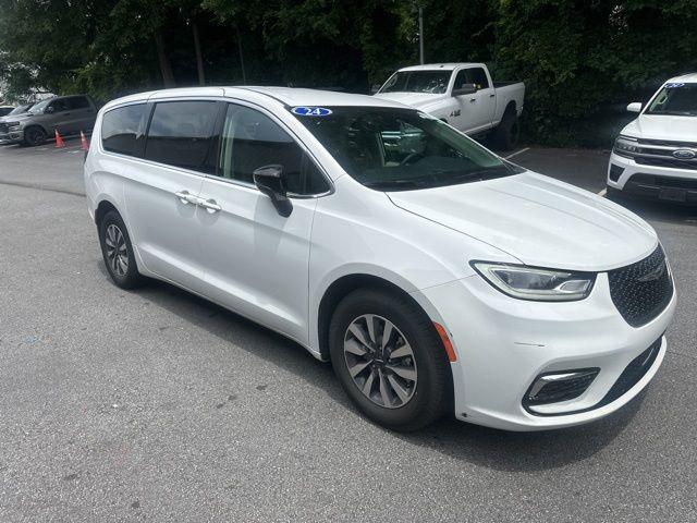 2024 Chrysler Pacifica Hybrid Select for sale in Stone Mountain, GA
