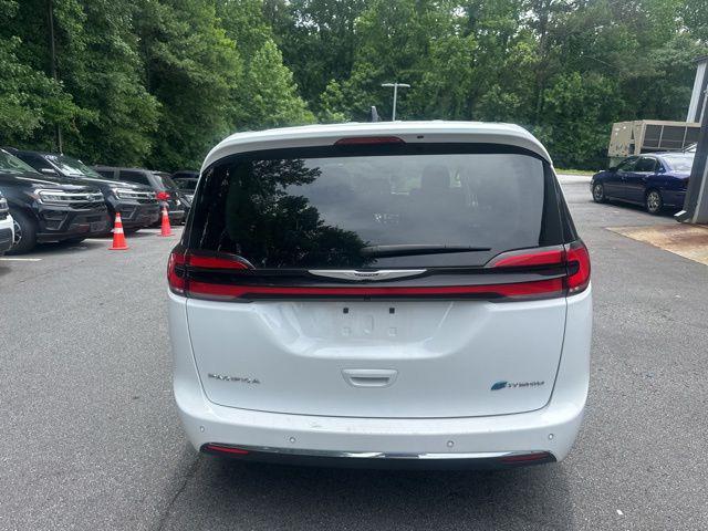 2024 Chrysler Pacifica Hybrid Select