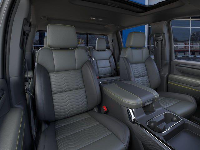 2026 Chevrolet Silverado 2500HD Crew Cab, Standard Bed, XR2, 4WD
